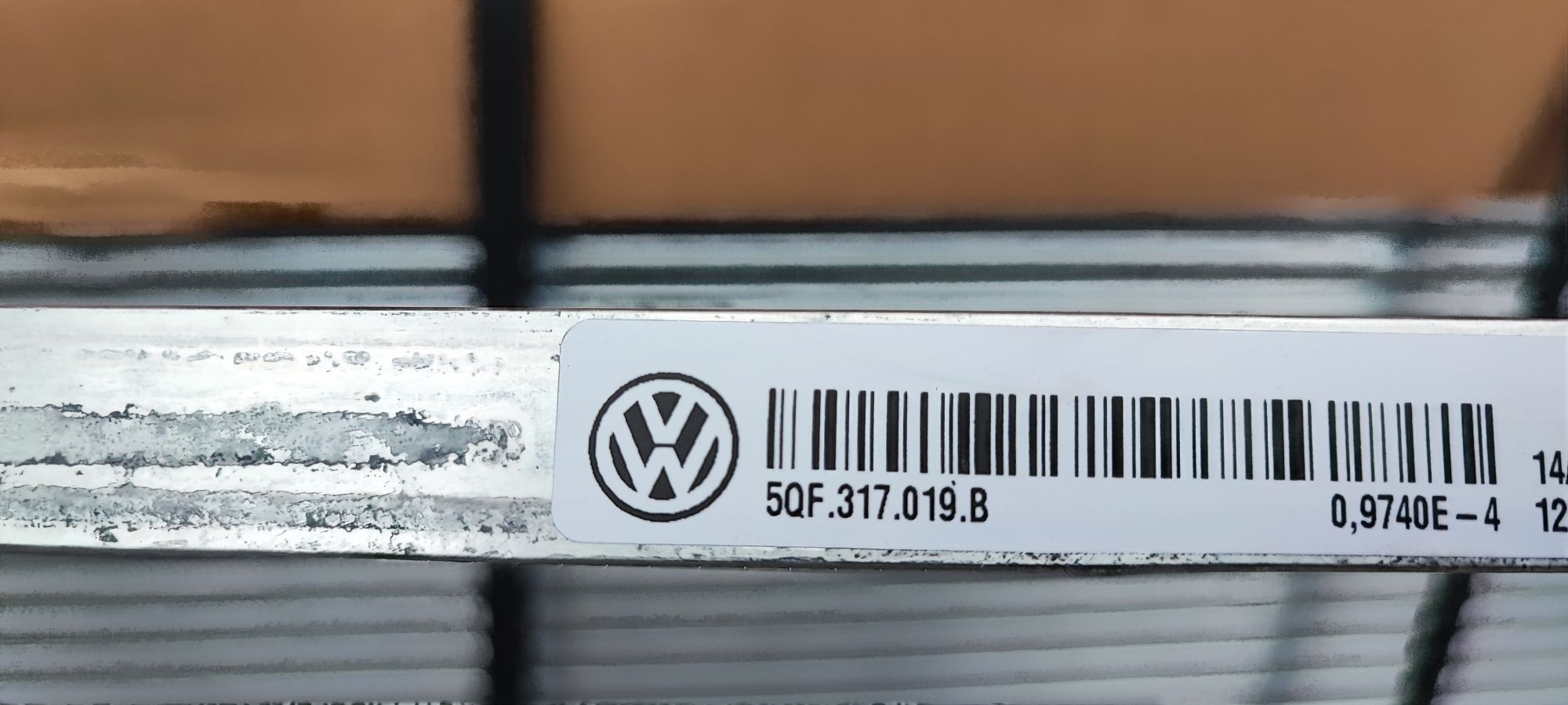 Радіатор АКПП коробки VW Tiguan 2018 20 21 Тігуан радиатор охлаждения