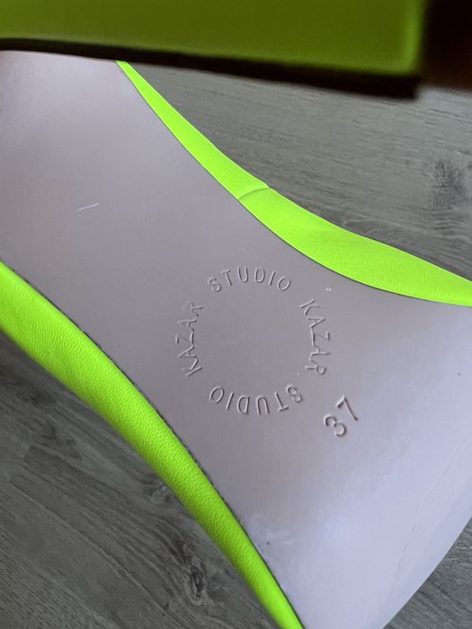 Туфлі лодочки Kazar studio