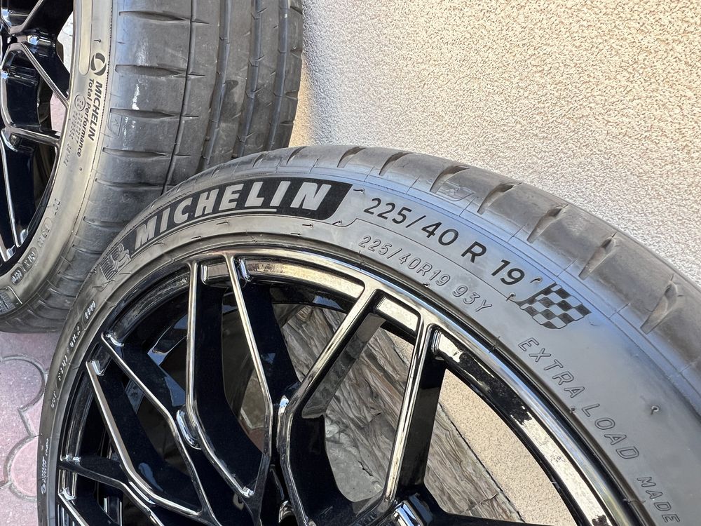 Комплект Резина Диски R19 BMW 1000 Style G20 g21 g22 g30 g31 Michelin