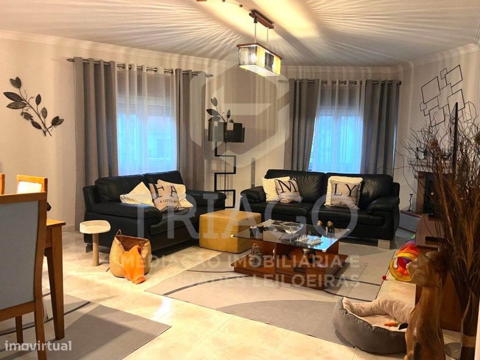 Apartamento T3 com Garagem Box e Arrecadação - Alverca do Ribatejo