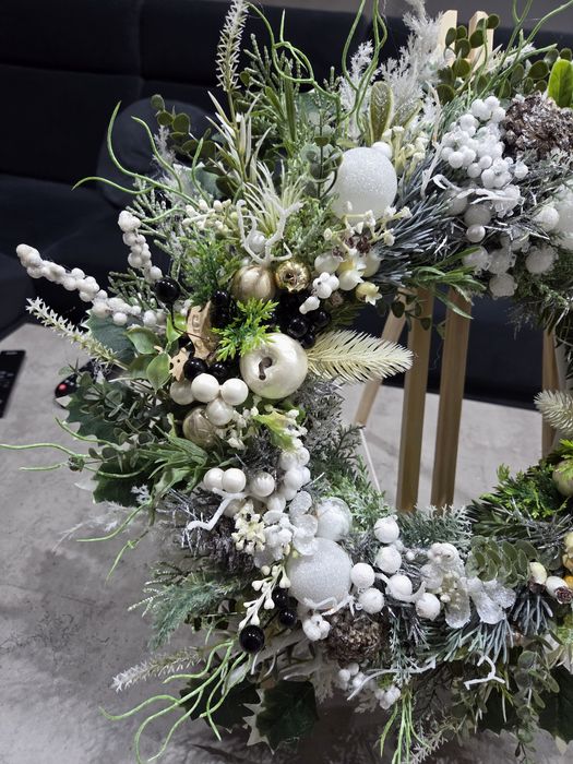 Elegancki Wianek Świąteczny