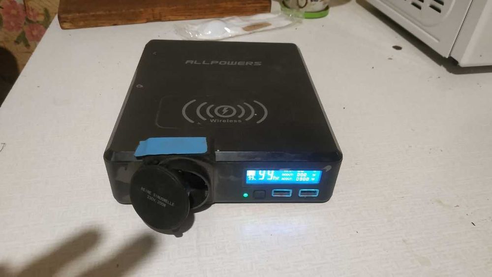 Продам портативную зарядную станцию Allpowers s200 153 Wh