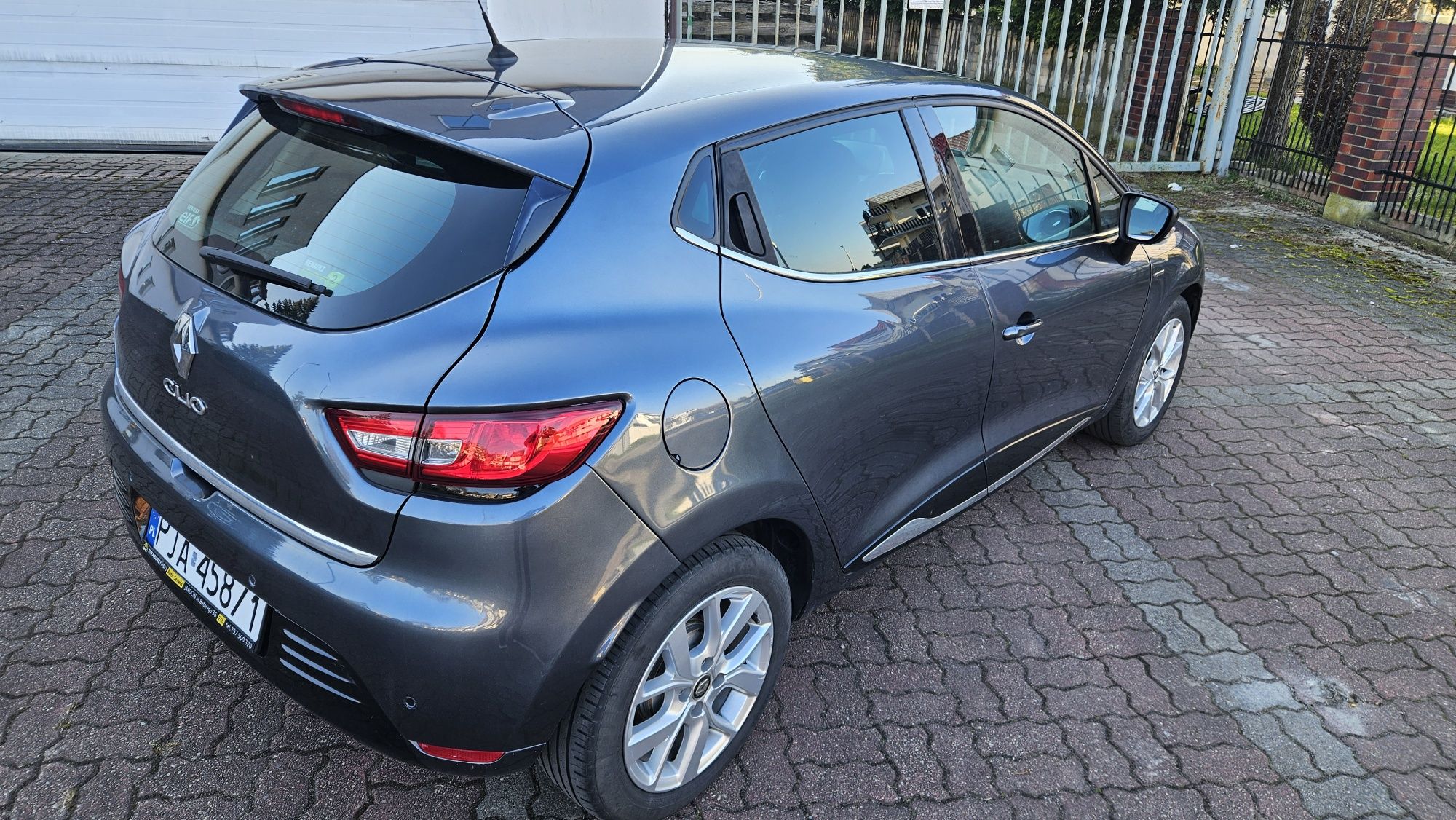 19r 130tys.km RENAULT CLIO 0,9 90KM bogaty Navi Alu