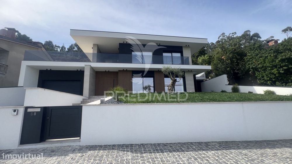 Moradia De Luxo T4 - Vila Verde