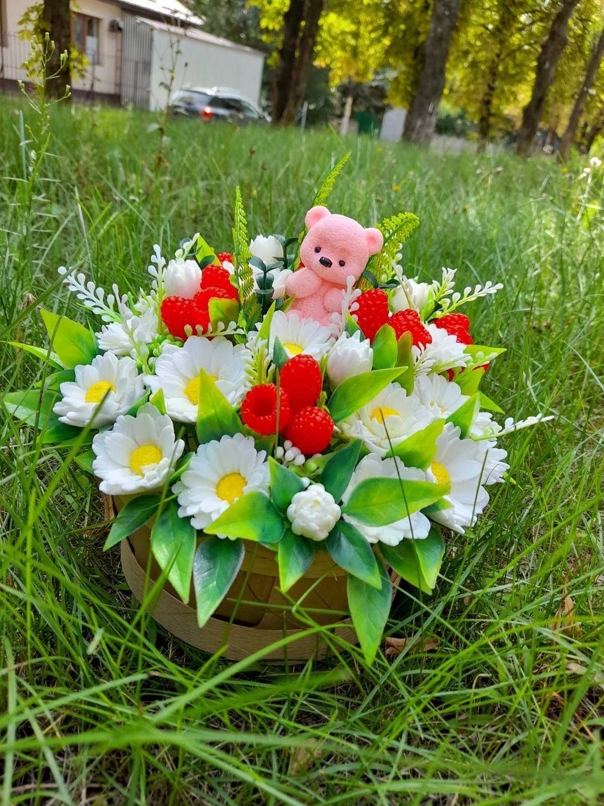 Букет із мильних квітів