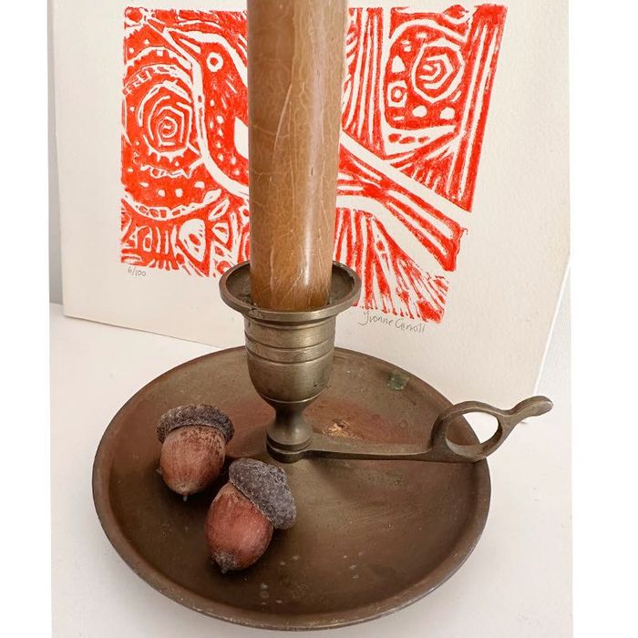 Mosiężny świecznik kaganek