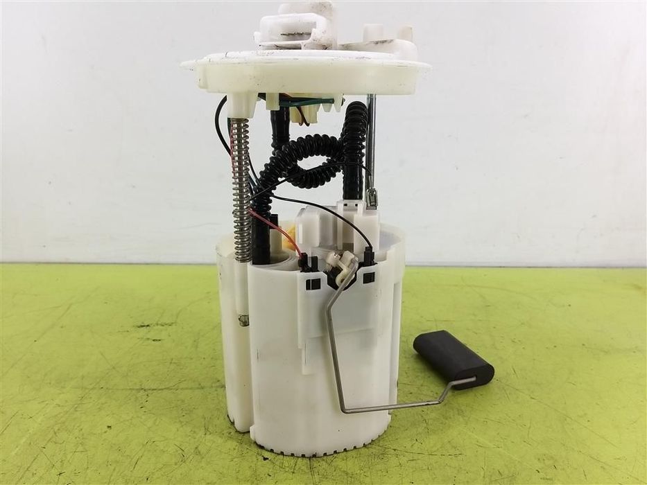 Pompa pompka paliwa PŁYWAK Opel Corsa D 1.2 16V 80KM 0580316138