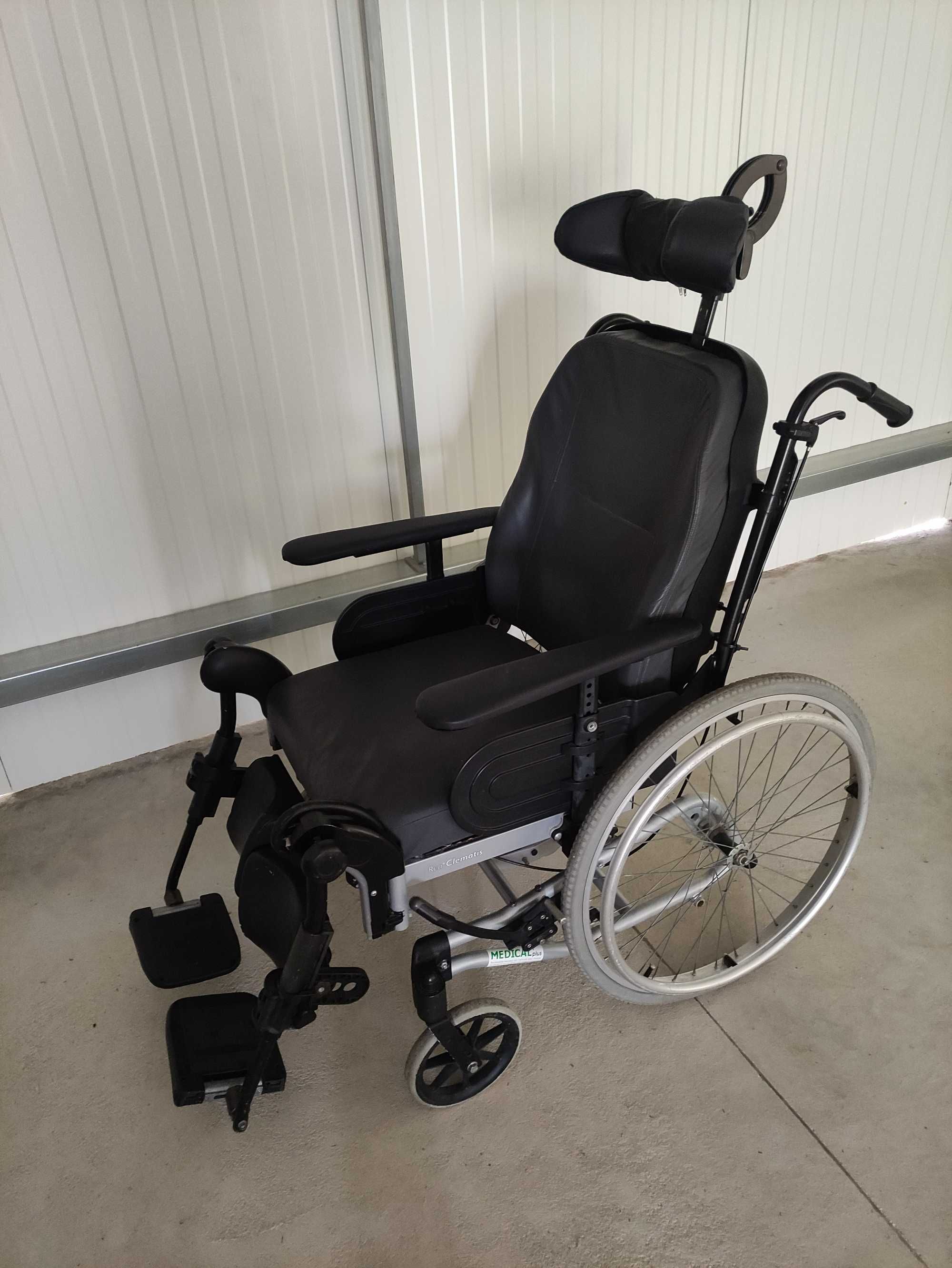 Cadeira de rodas Invacare usada
