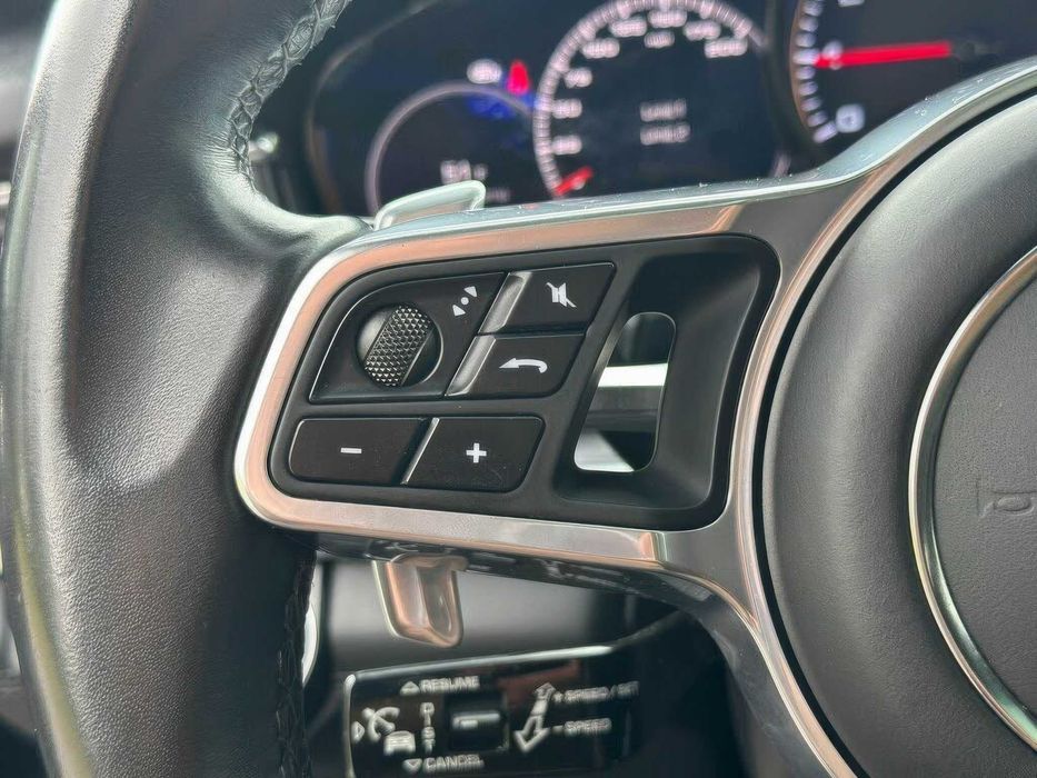 Porsche Panamera GTS      2020