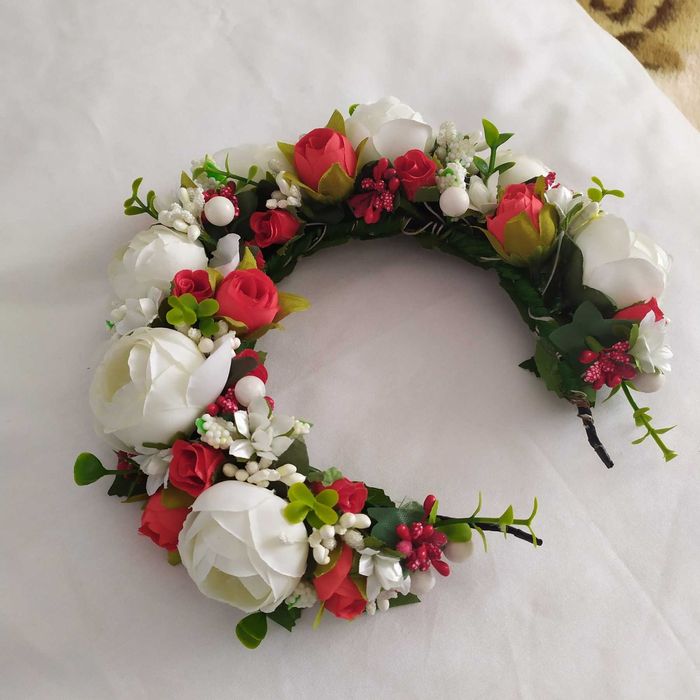 Віночок обруч на голову з квітами святковий обідок для волосся