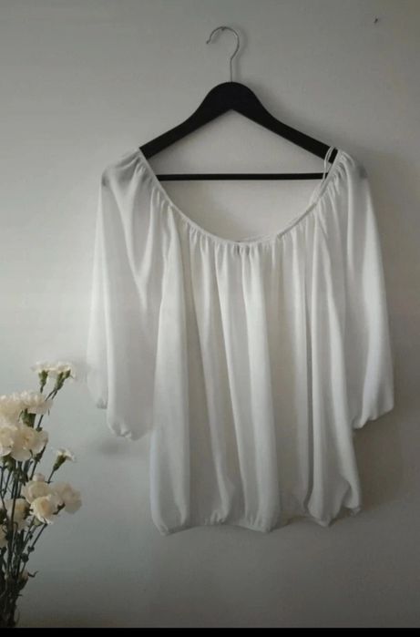 Bluzka biała Hiszpanka odkryte ramiona lekka zwiewna Basic Vintage