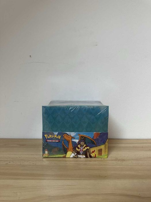 Pokemon TCG Crown Zenith Mini Tin Display
