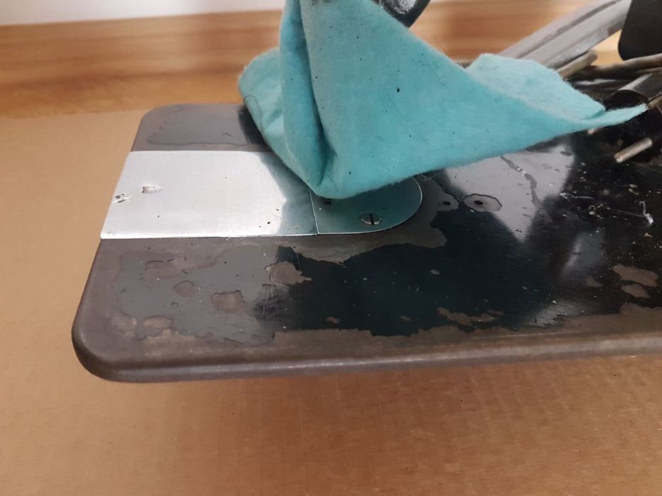 Maszyna do szycia Singer z pedałem