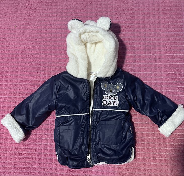 Продам зимнюю куртку на мальчика 1 год