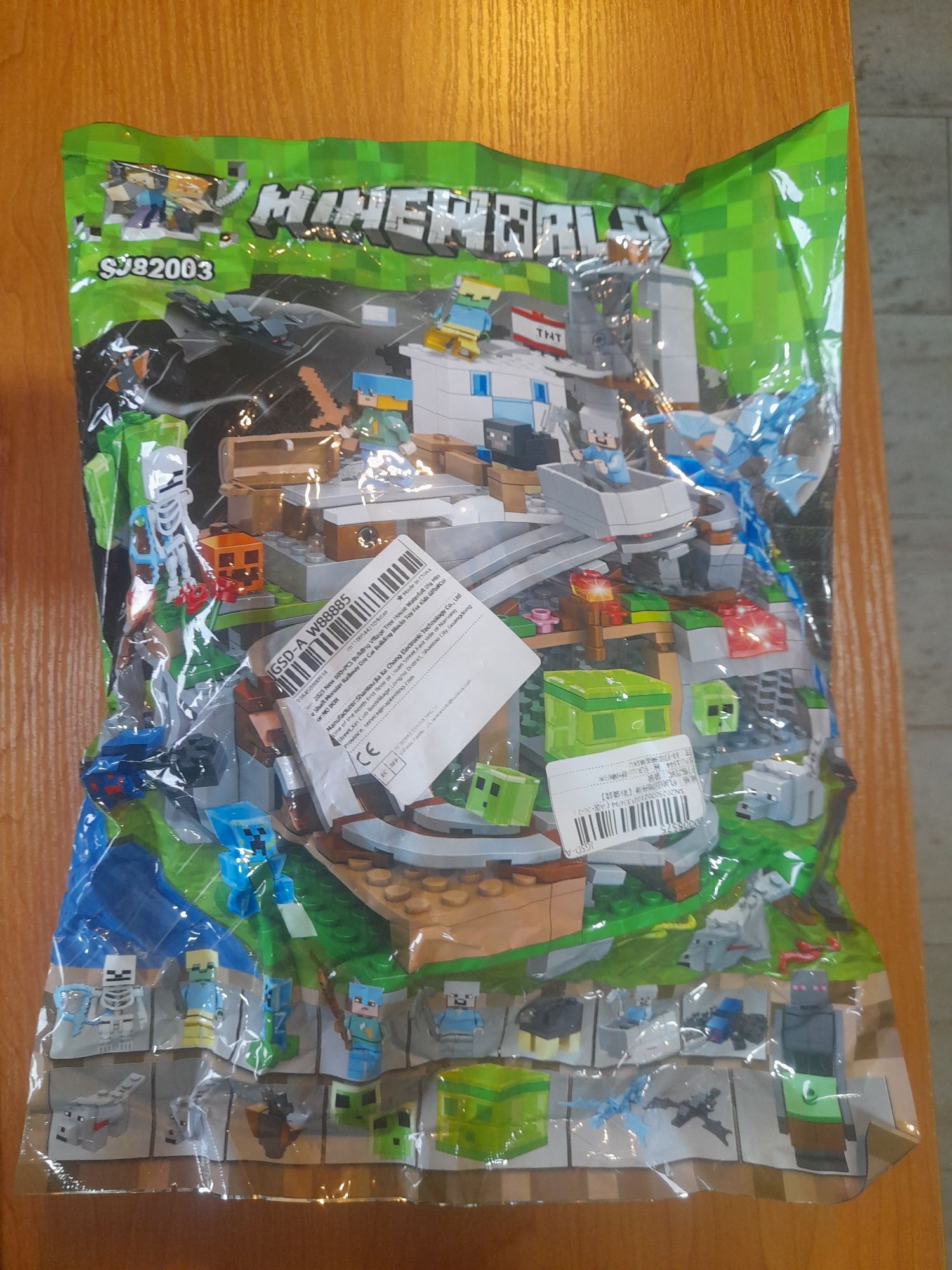 Klocki Mineworld - Górska Jaskina, Kopalnia - 587 Sztuk,  NOWE