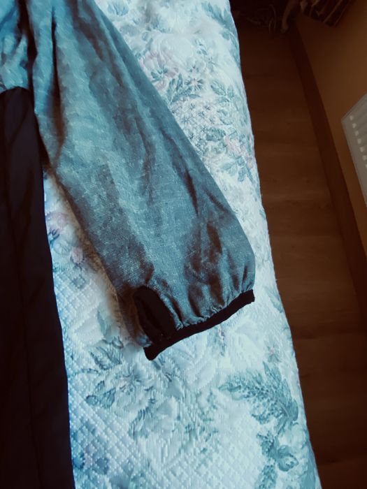 Nike dluga wiatrowka roz L