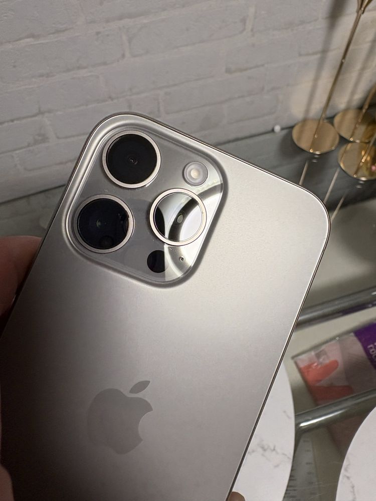 Iphone 16 pro max 256gb  titanium батарея 100% на гарантiї