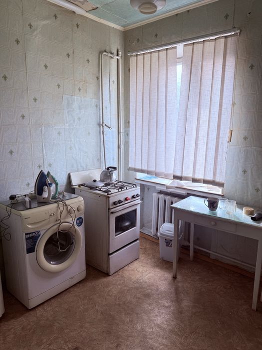 Продам 2хк-квартиру! ХТЗ, пр-т Александровский 136/8.