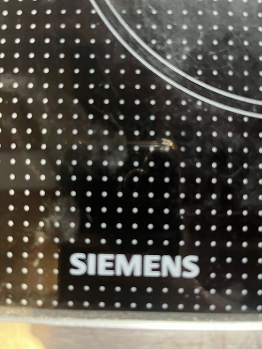 Вбудована духова шафа Siemens + варильна поверхня Siemens