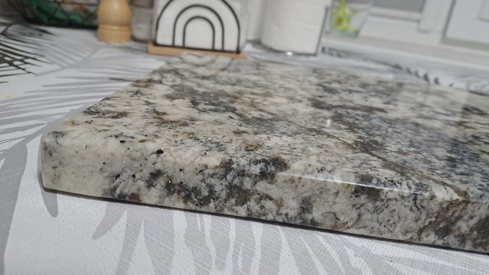 Доска з граніту для кухні