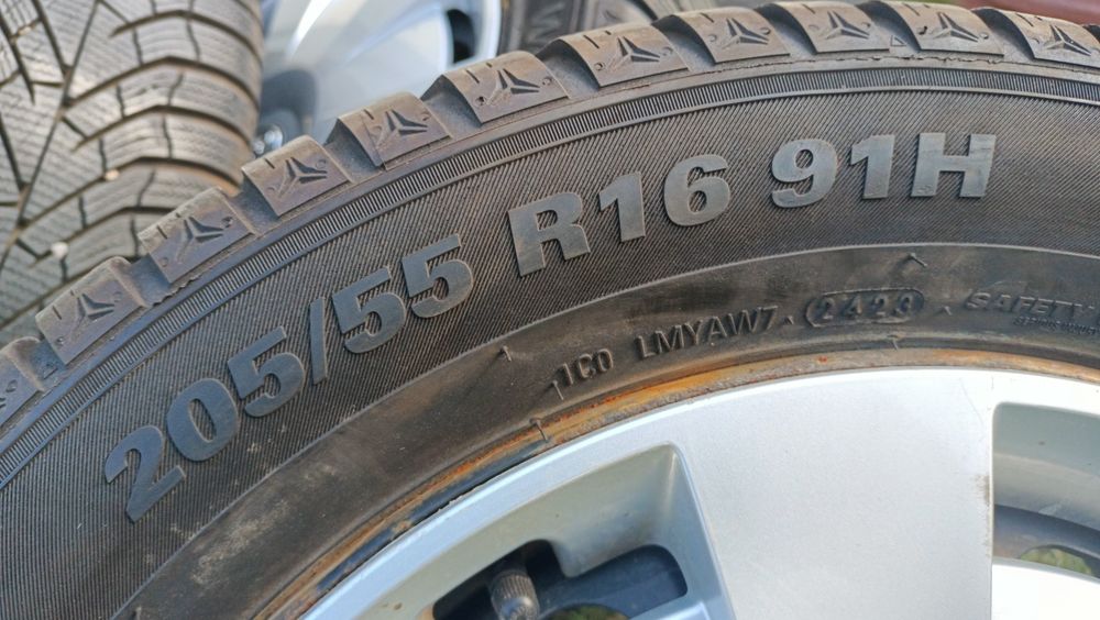 Koła zimowe felgi 16 5x112 et48 Audi a3 a4 VW itd. 205/55/16 okazja