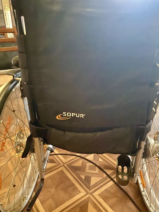 Продам інвалідний візок Sopur