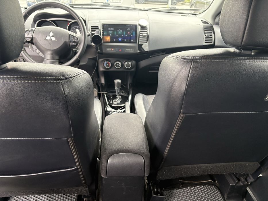 Mitsubishi outlender xl 2011 2.4 бензин, варіатор (автомат)