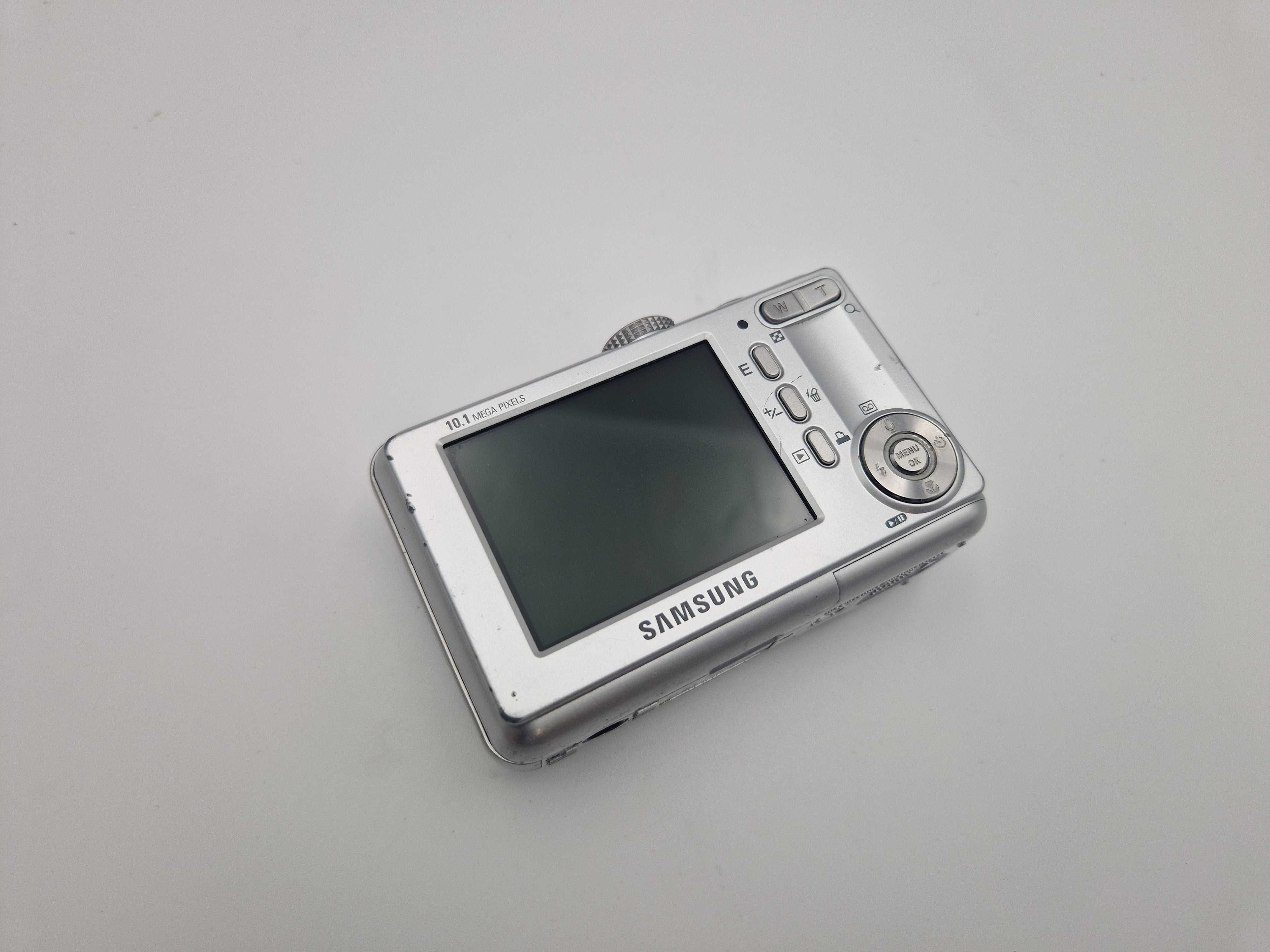 .Aparat Samsung Digmax D103 - 2GB - klasyka  RETRO