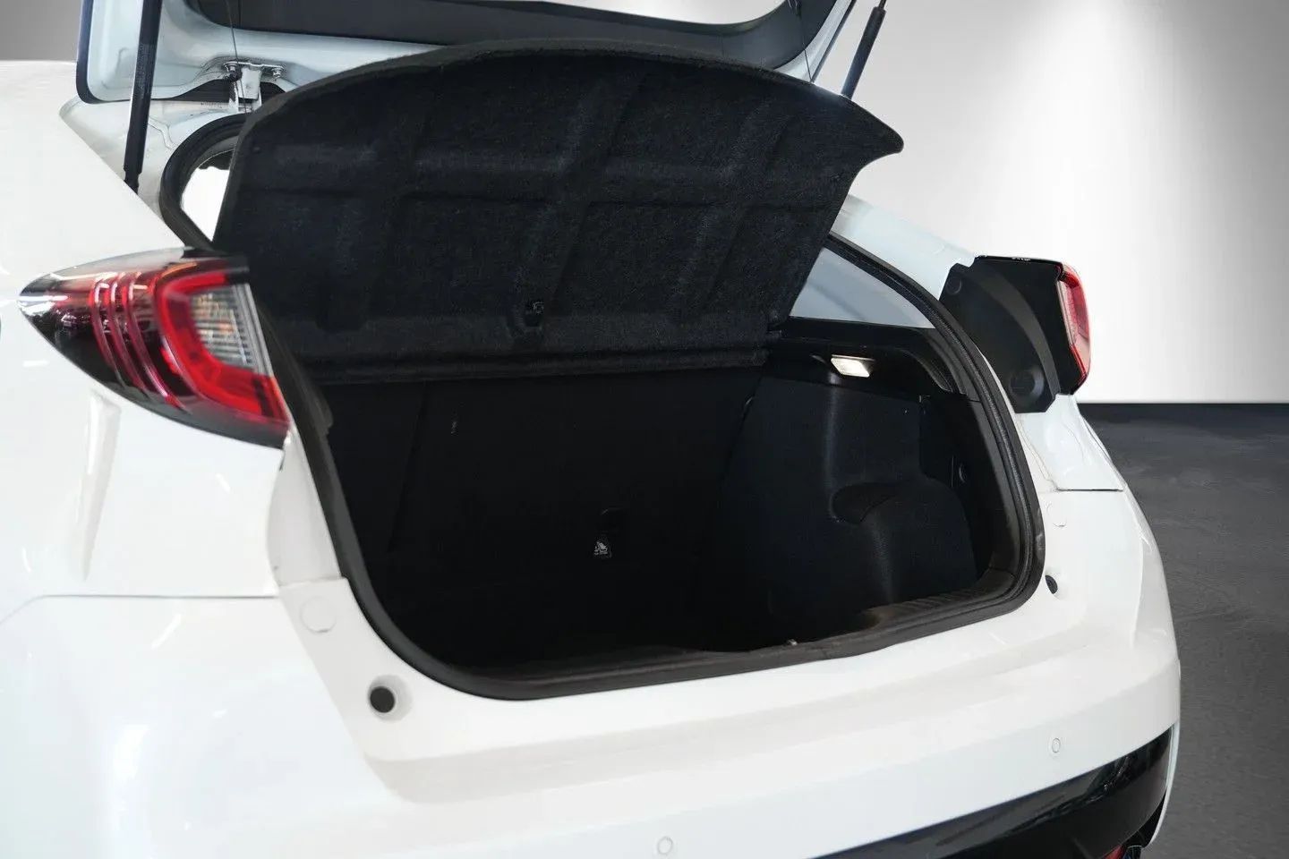 Honda Civic 1.8-Executive-Panorama-LED-Skóra-Kamera-ORYGINAŁ!!!