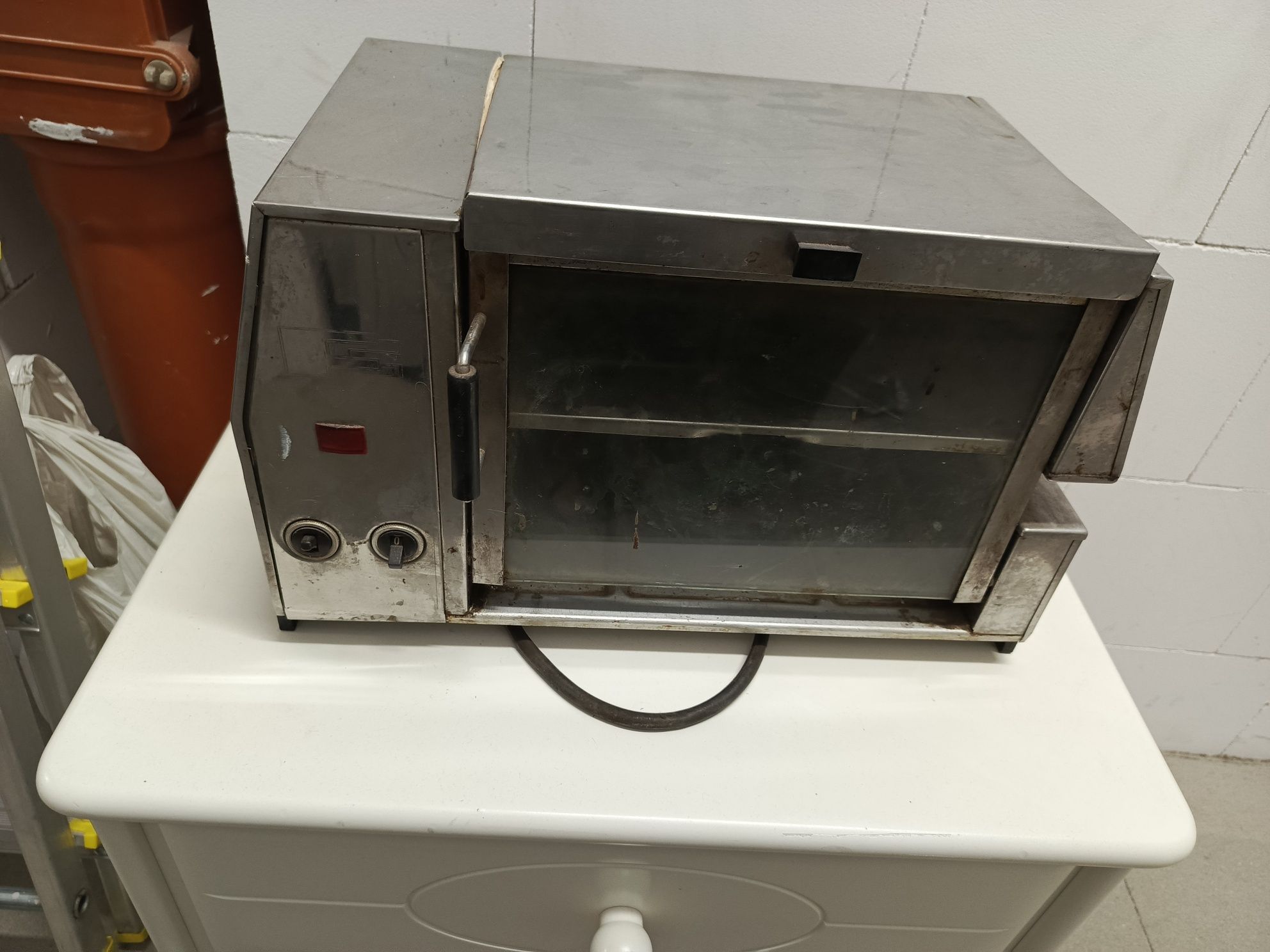 Grill obrotowy do kurczaka