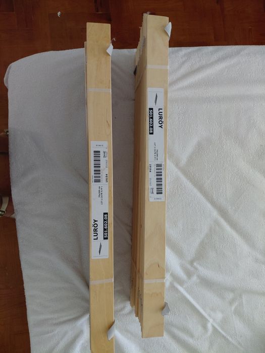 Estrados NOVOS de madeira (ripas) do Ikea