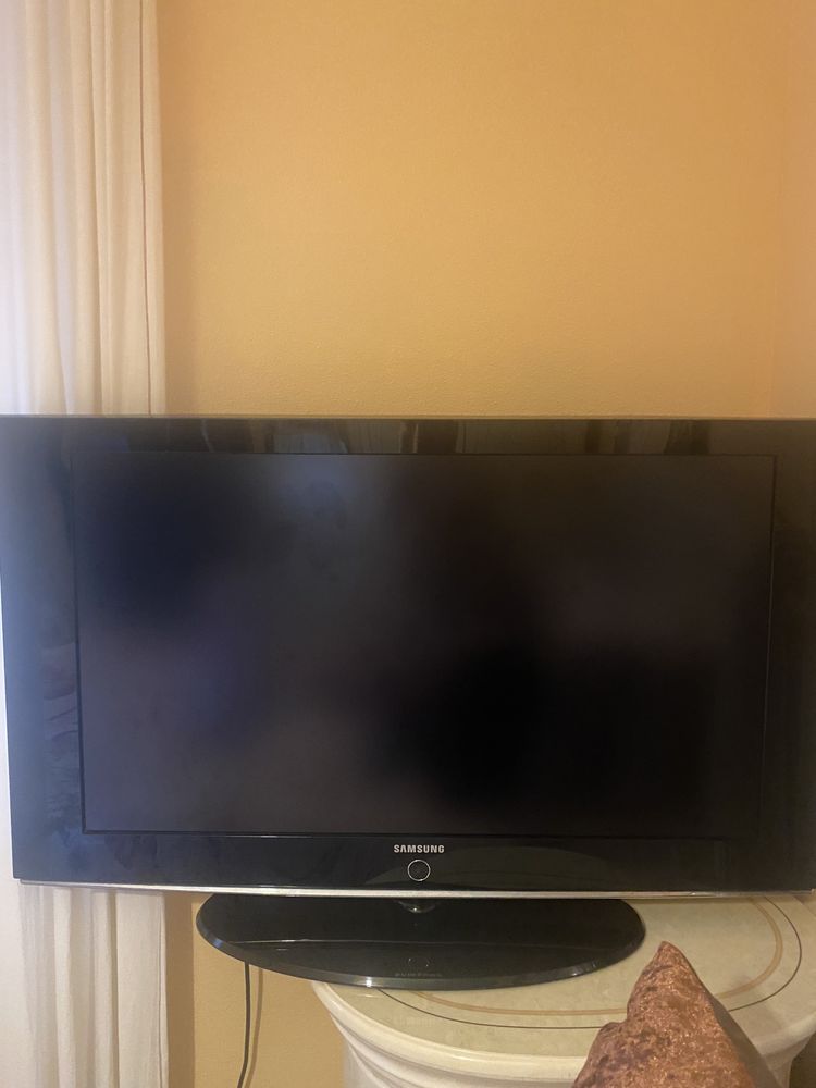 Televisão Samsung 42”