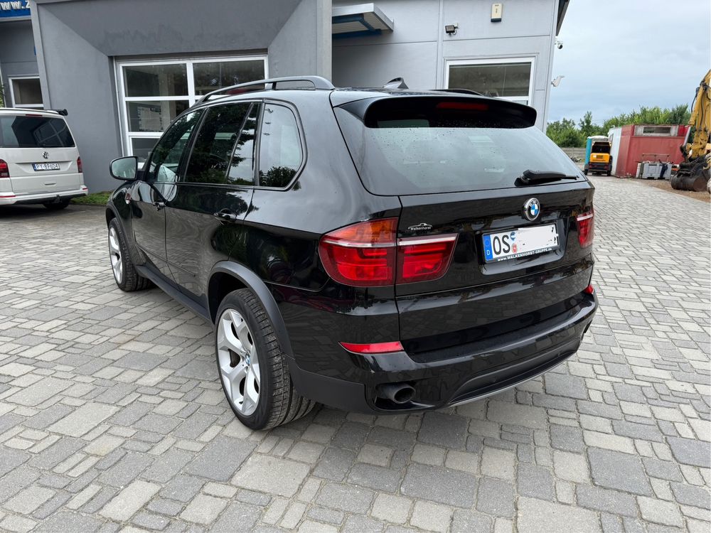 BMW X5 3,0 Diesel ,Bezwypadkowy,255tys.km,Na haku Przyczepa 3500 kg.