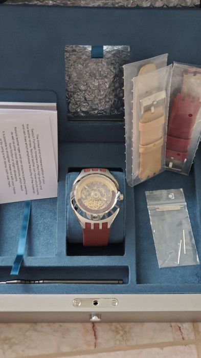 Swatch Flymagic,  YHS101.  Apenas 500 unidades  fabricados. Automático