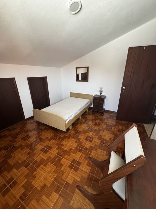 Quartos a meninas estudantes