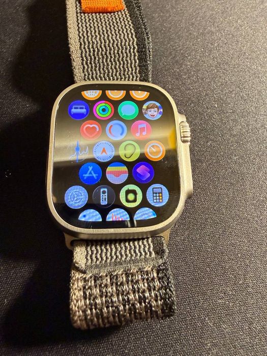 Apple Watch Ultra GPS + Cellular – stan bardzo dobry + 4 paski