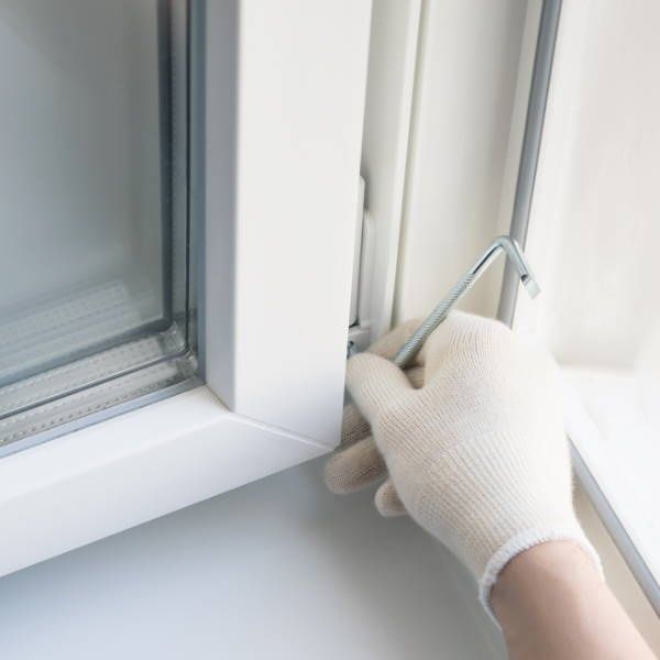 Serwis Naprawą Okna Drzwi PCV DREWNO Regulacja Wymiana szyb uszczelek