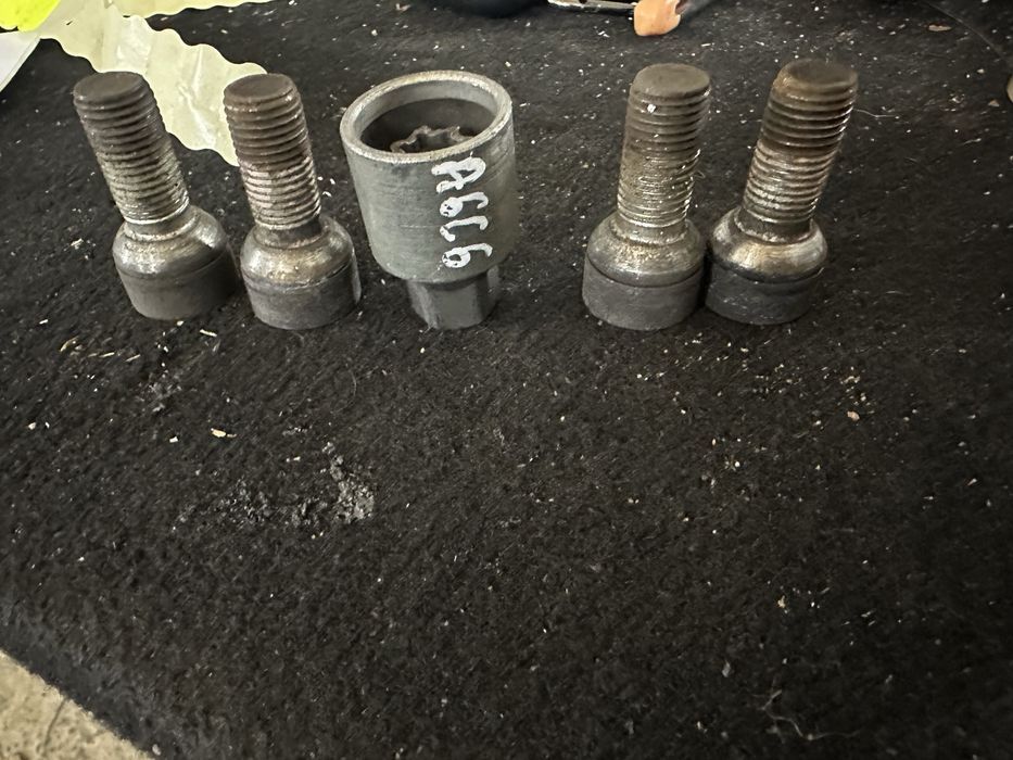 Секретні болти audi a6 c6,vw golf,skoda octavia,m14*1,5