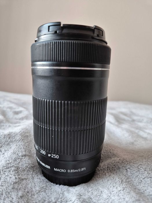 Canon 55-250mm f/4.0-5.6 EF-S IS