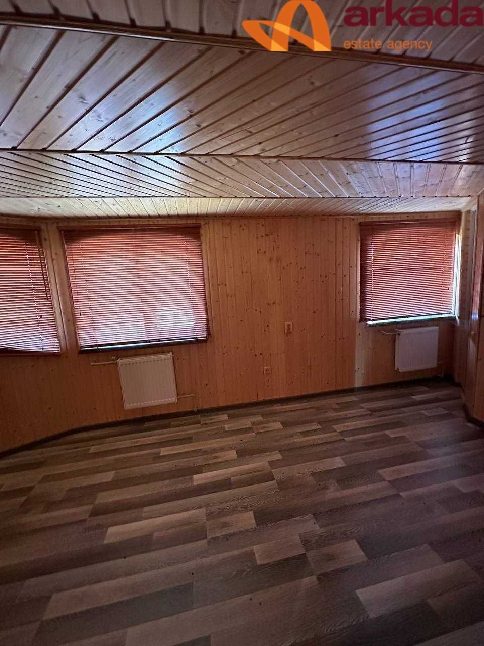 Продам будинок з видом на гори в центрі Яблуниці!!!