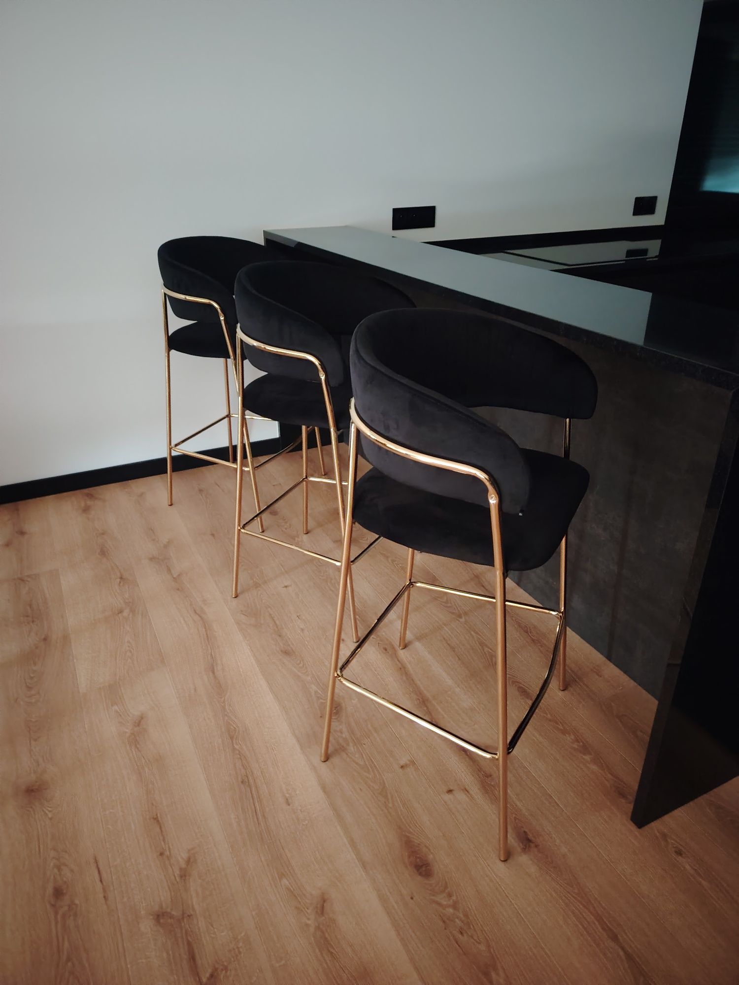 Hoker Nowoczesny złoty loft