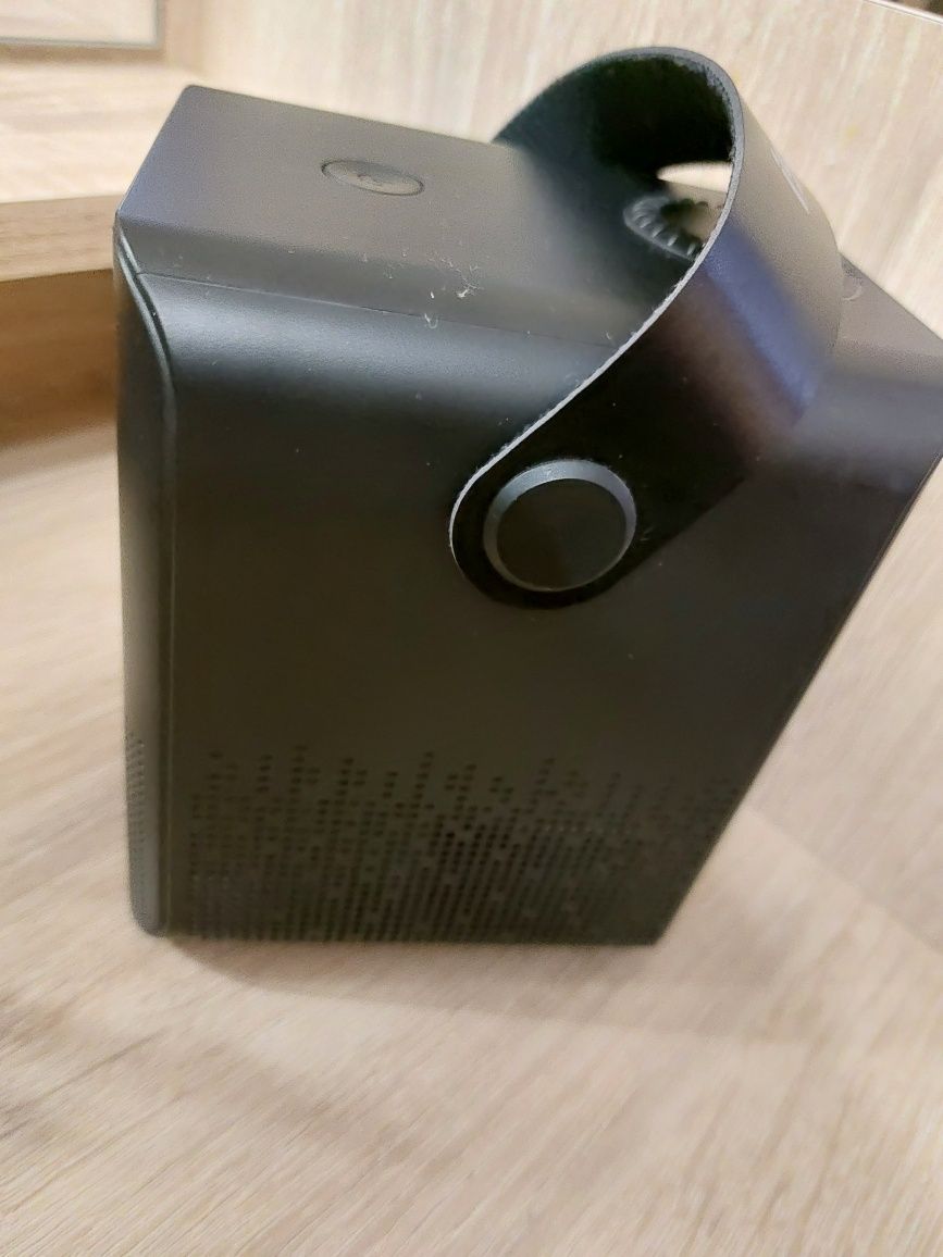 Портативный проектор ISINBOX X8 5G WIFI с поддержкой 1080p Чёрный