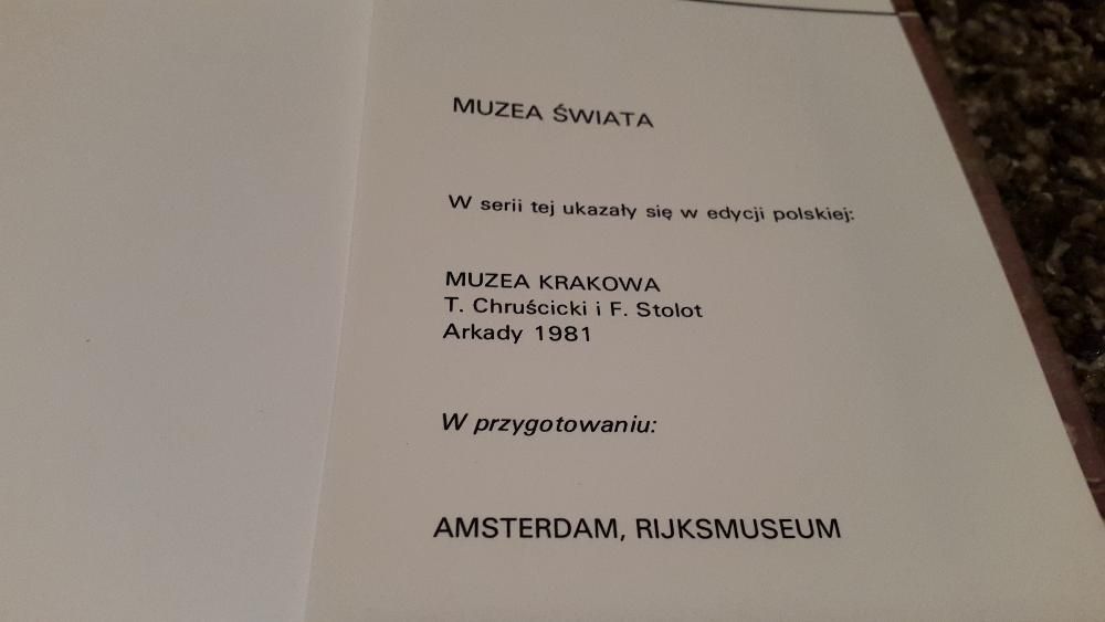 Muzea Watykanu. Album ilustrowany.