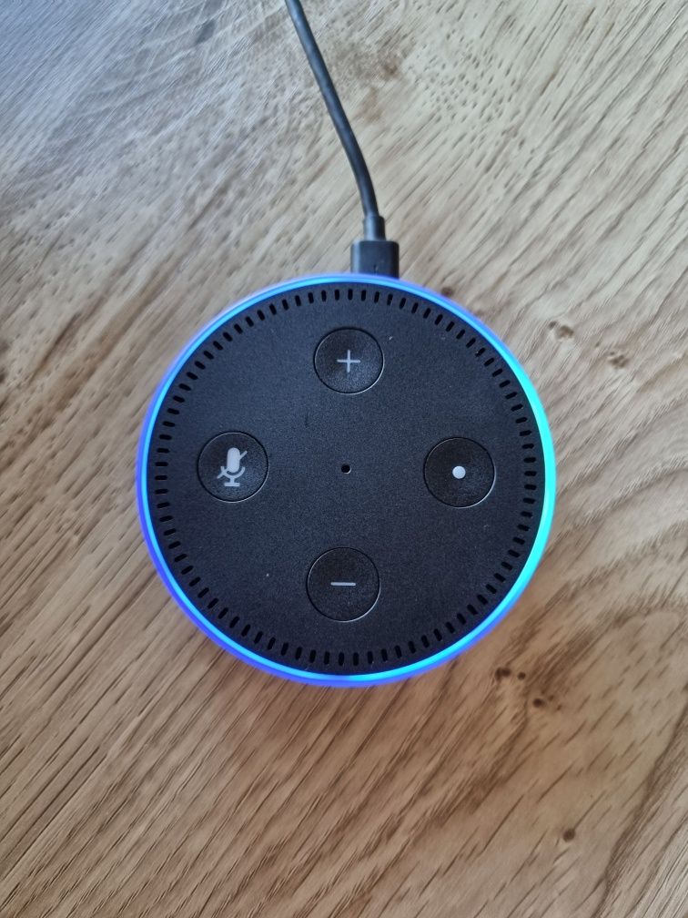 Alexa Echo Dot + cabo