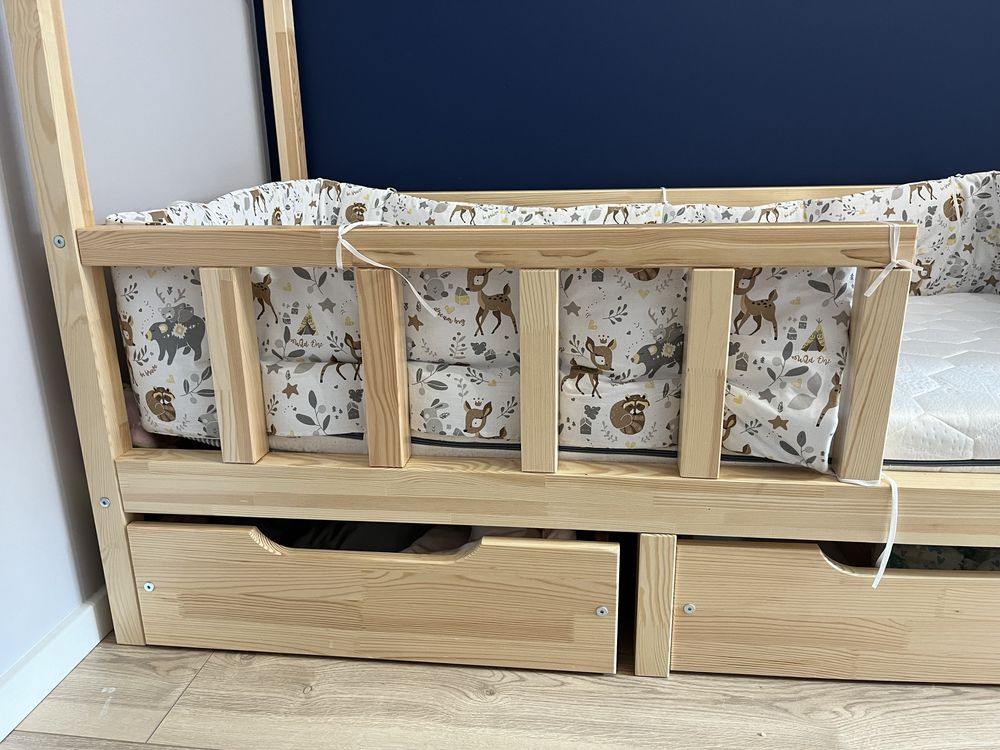 Łóżko drewniane 140x70 z materacem