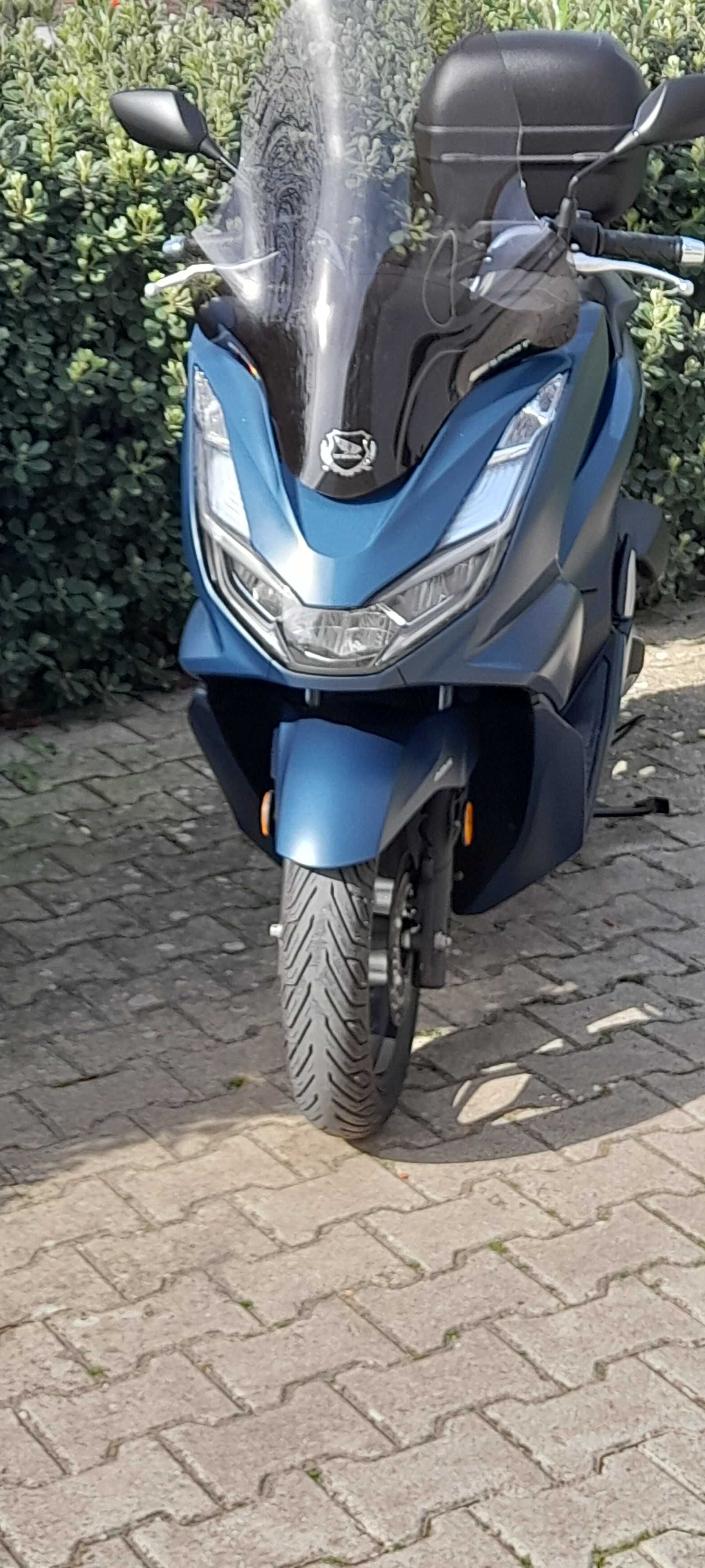 HONDA PCX 125  DE  Outubro 2023