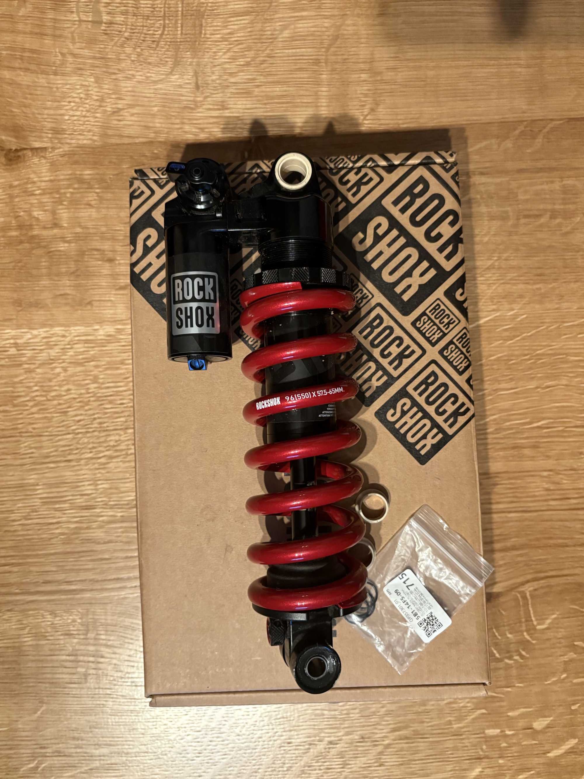 RockShox Super Deluxe Ultimate Coil RC2T 230x60 2023 + sprężyna 550lbs