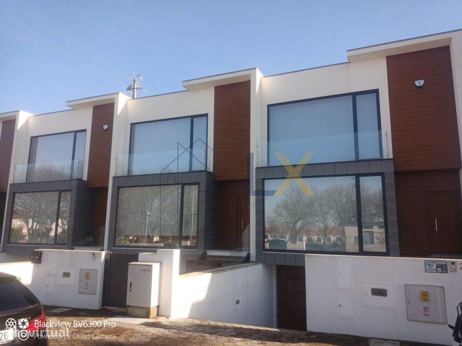 Moradia nova em Banda T3 em Cacia!!