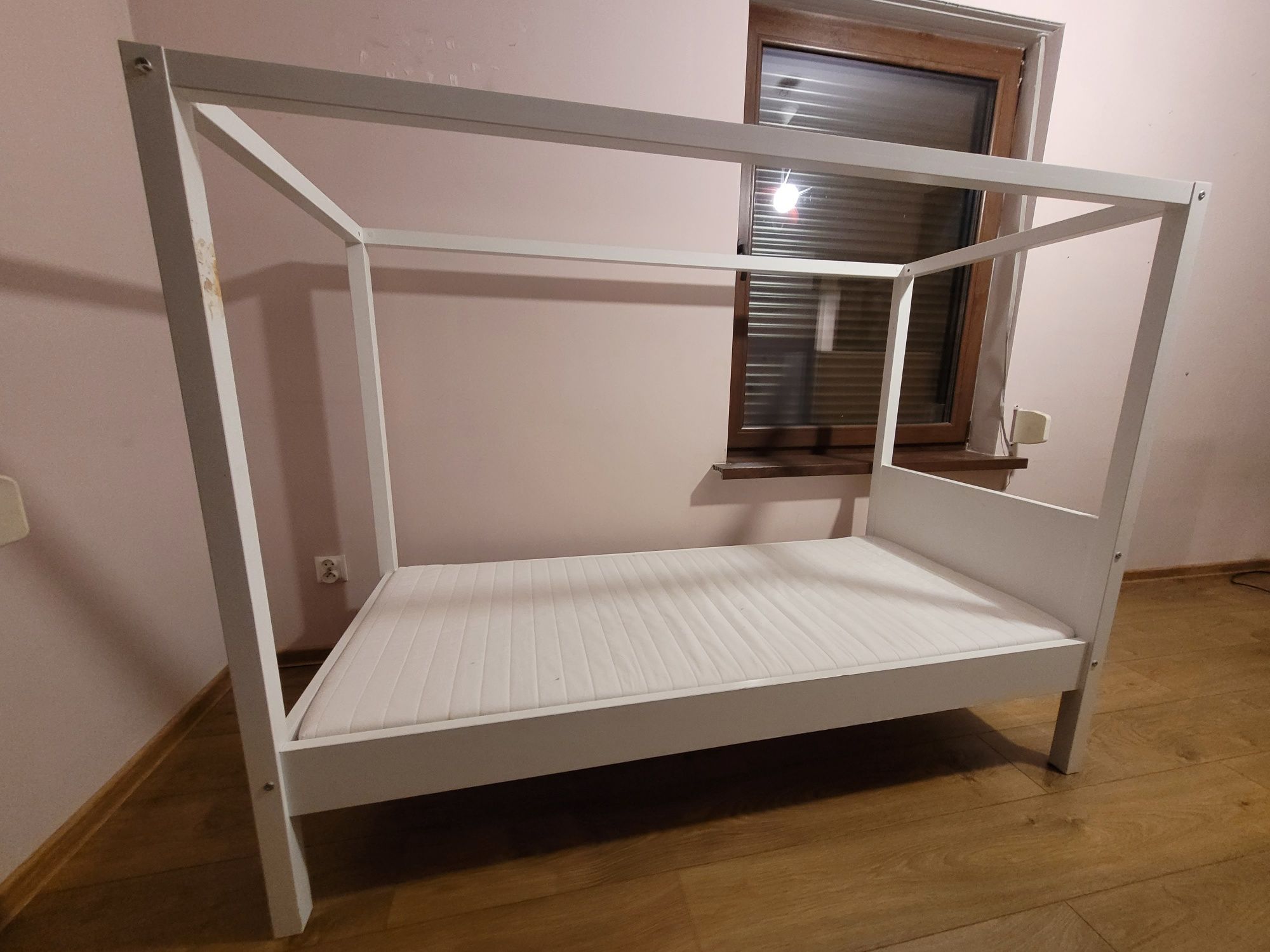 Łóżko z baldachimem Rama łóżka Ikea domek 70x160 z materacem iKEA