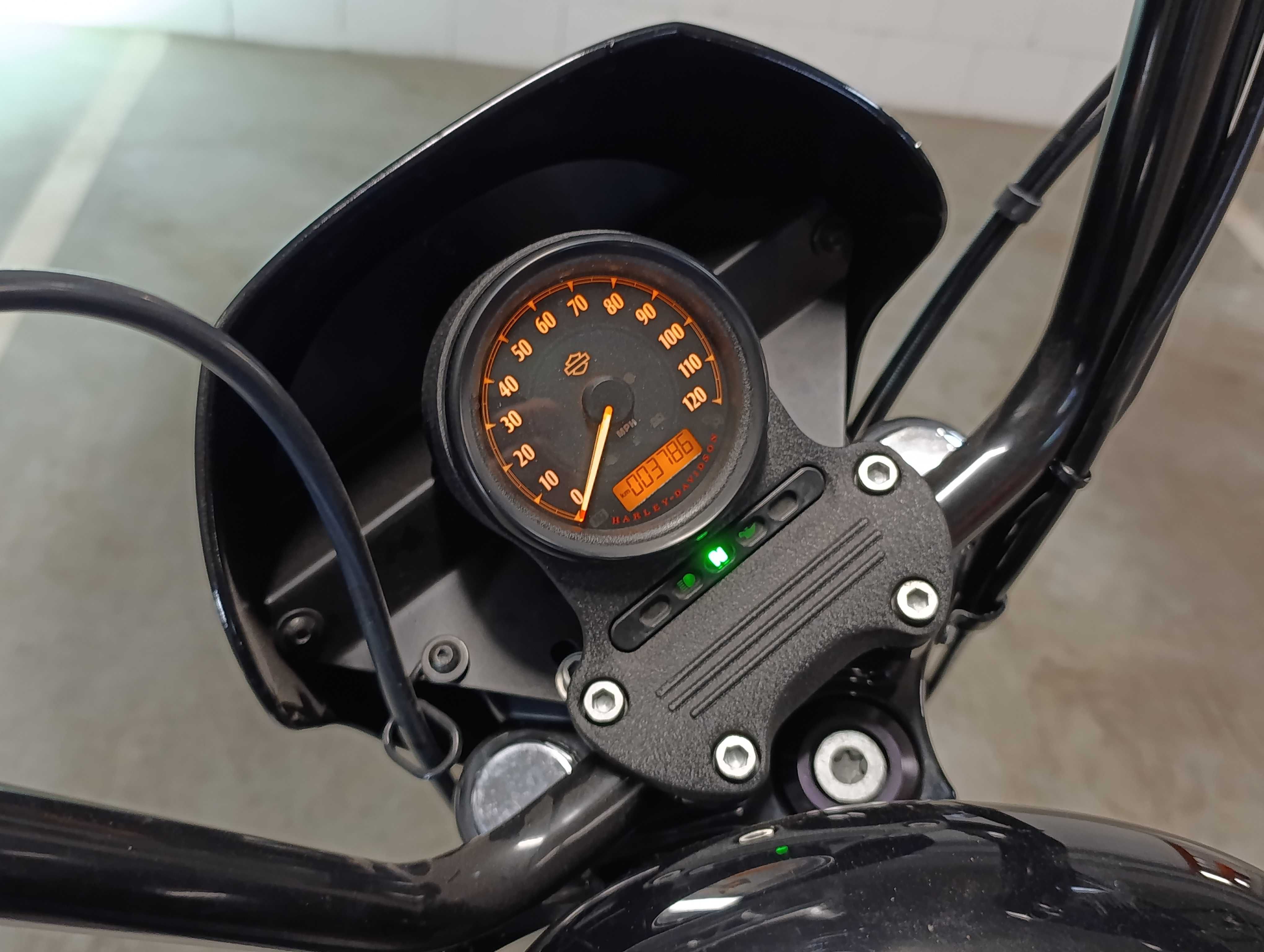 Harley-Davidson Sportster 1200, XL1200 NS, Nighster